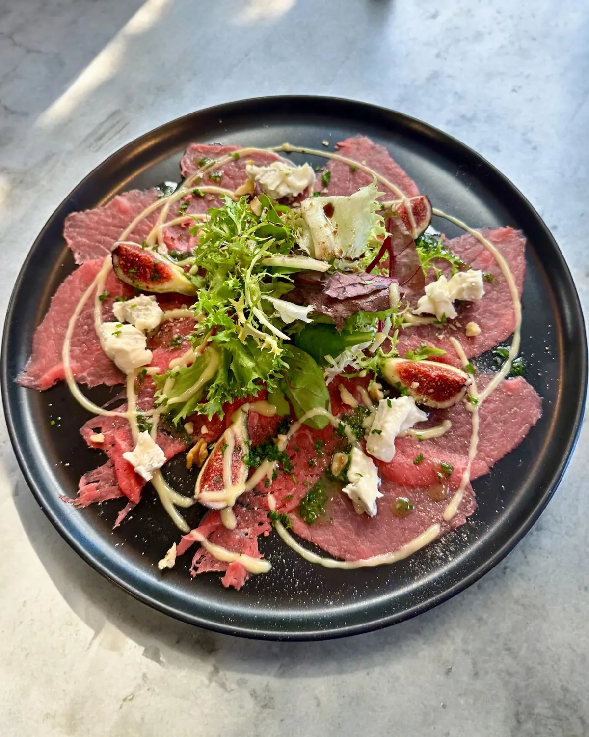 Carpaccio de bœuf aux figues